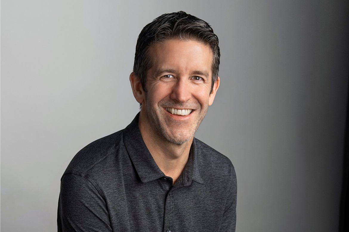 Apple’s Next CEO Faces Growing Pressure to Catch Up in AI