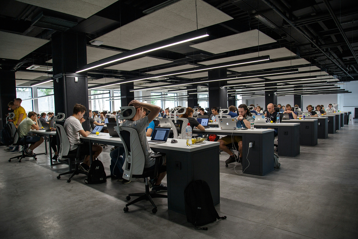 Study Finds Heaviest AI Spenders Are Hiring More, Not Less
