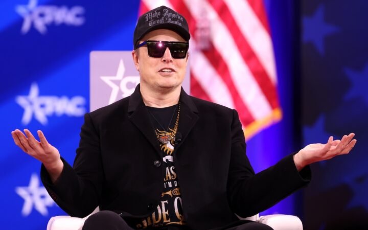 Elon Musk Makes History as First Person to Hit $500B Net Worth