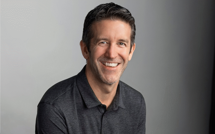 Apple’s Next CEO Faces Growing Pressure to Catch Up in AI