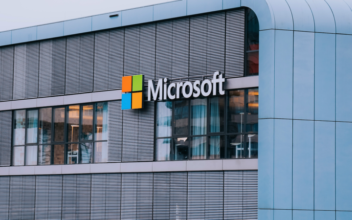 Microsoft Reportedly Cuts Internal Claude Code Licenses Amid Rising AI Costs