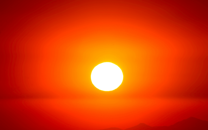 Extreme Heat and Severe Weather Emerge as Threats to AI Data Centers