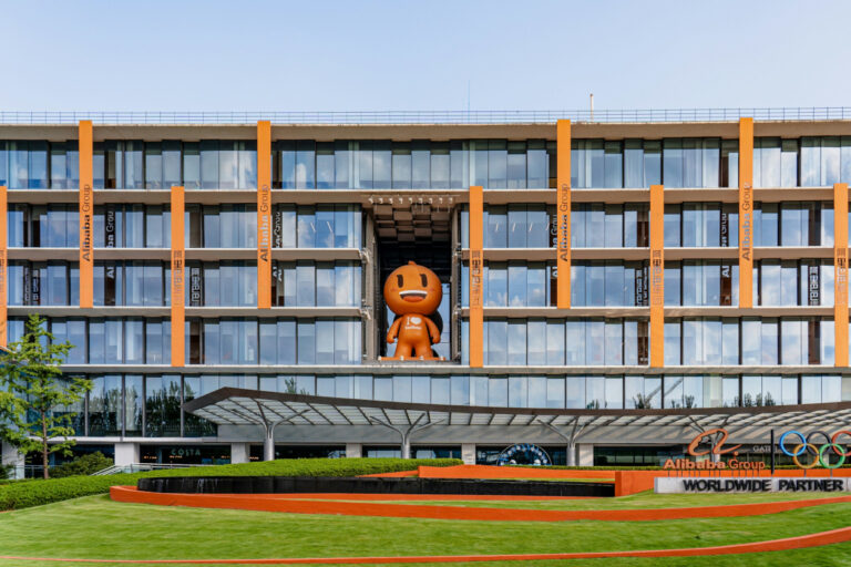 Alibaba Launches Qwen 3.8 Max with 2.4 Trillion Parameters
