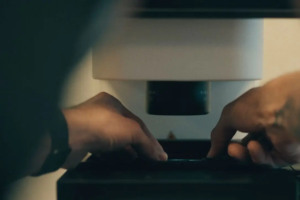 Anthropic Just Let AI Agents Take Control of Real Lab Equipment