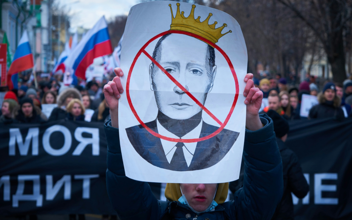 OpenAI Bans Russian Accounts Behind a Fake Think Tank