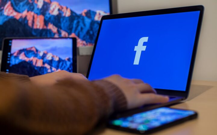 Mark Zuckerberg Says Everyone Will Get a Personal AI Agent