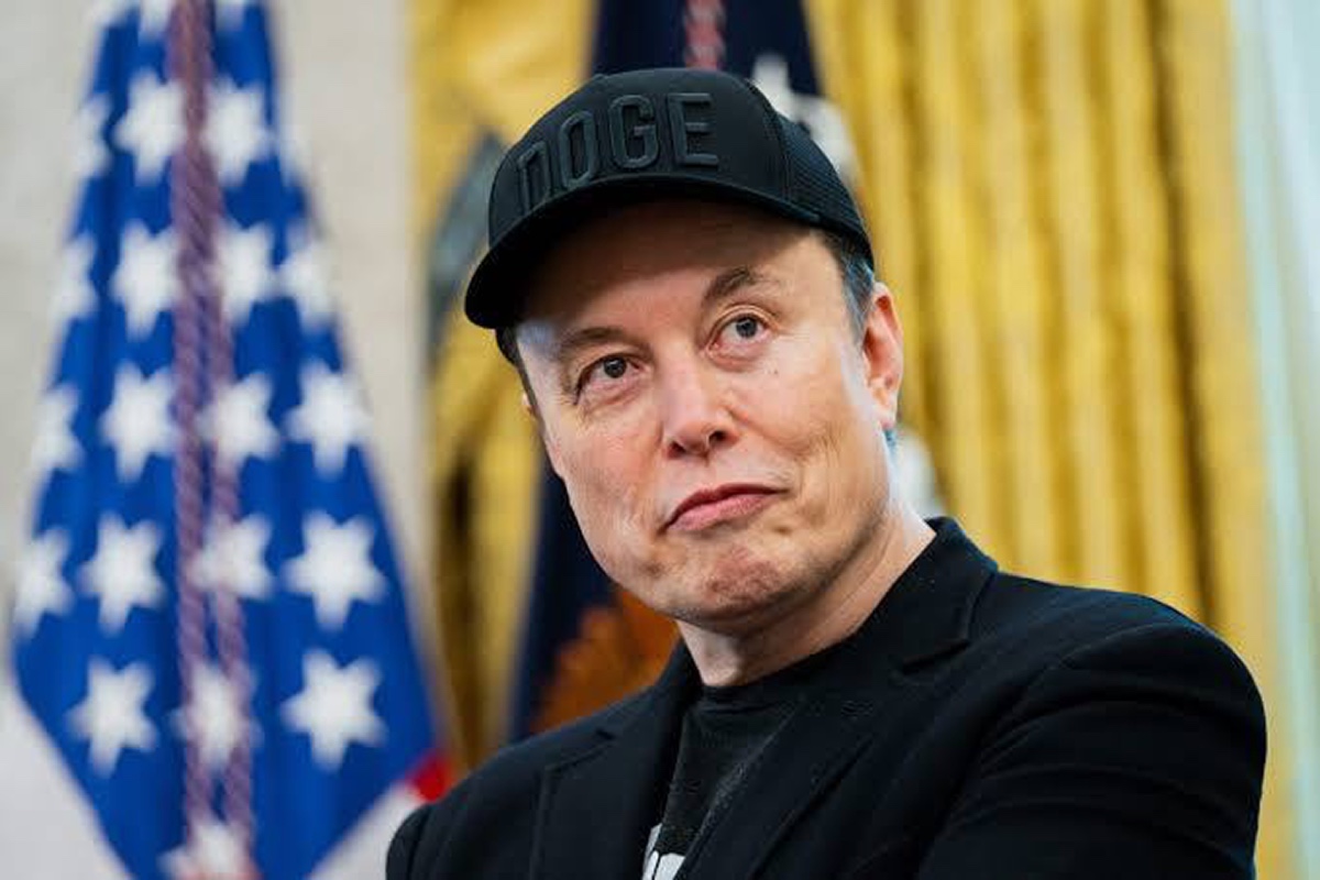 Elon Musk Predicts Universal High Income From AI and Robots