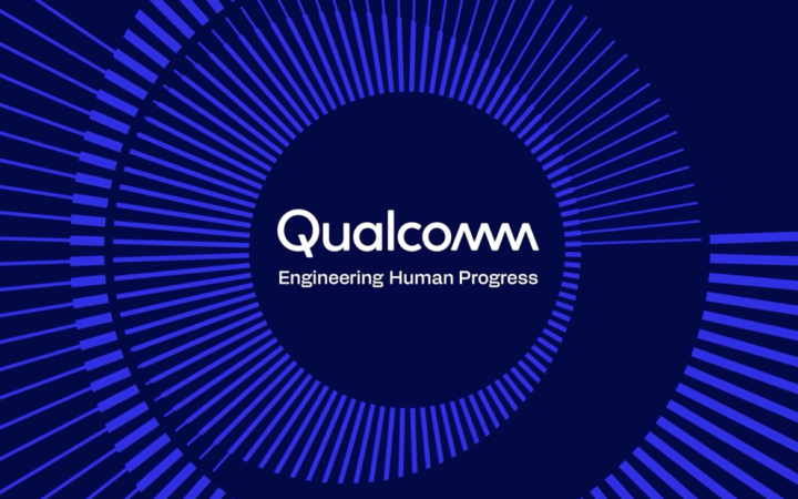 Qualcomm Stock Jumps on Multi-Generation AI Chip Deal With Amazon