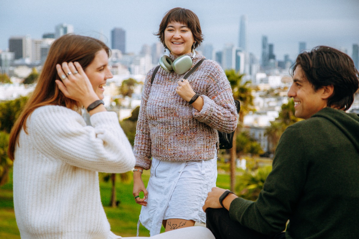Amazon Launches Bee Frontier and Eclipse, AI Devices That Remember Conversations