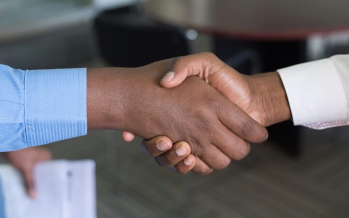 Anthropic Consults Lawyers on AI Agents That Negotiate Deals