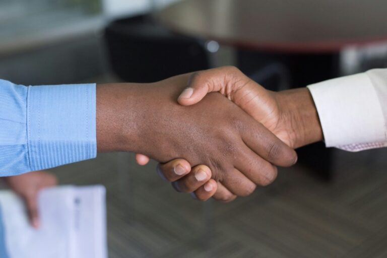 Anthropic Consults Lawyers on AI Agents That Negotiate Deals