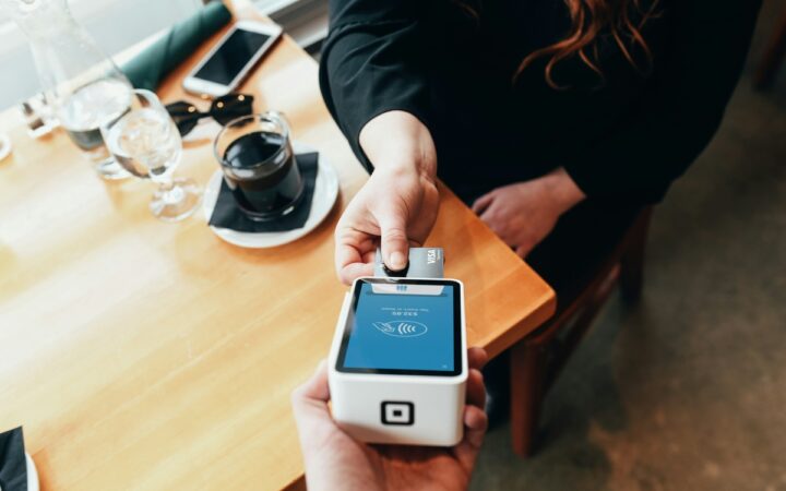 BlackRock Says AI Agents Could Use Stablecoins for Payments