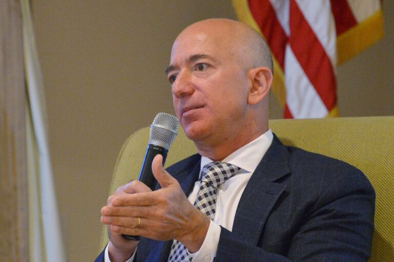 Jeff Bezos Says AI Could Bring Three-Day Workweeks