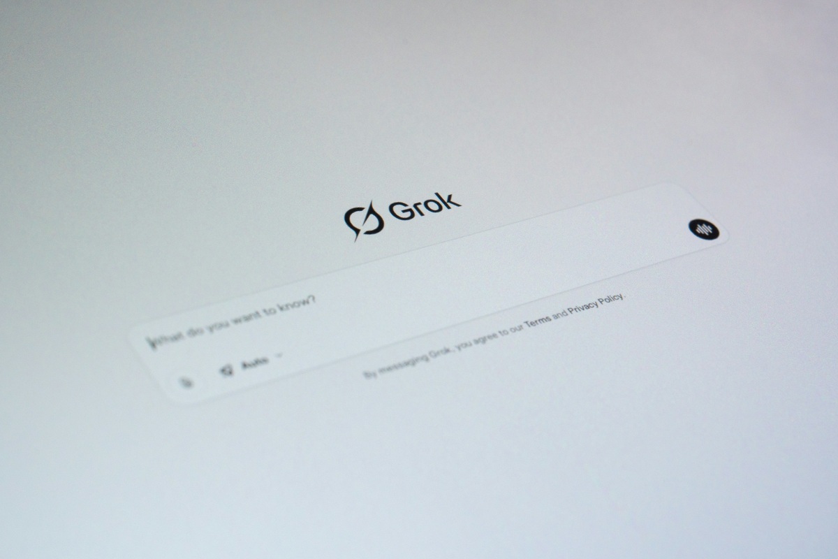 SpaceXSI Bundles Grok, Cursor and X in Plans From $8 a Month