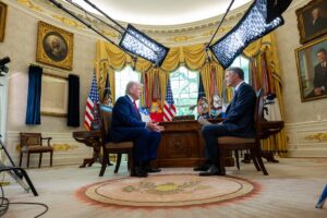 Trump Says US Could Take Stakes in OpenAI and Anthropic